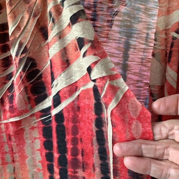 Chico’s size 2 cardigan wrap.  Size up or down with this crinkle material design - Picture 3 of 8